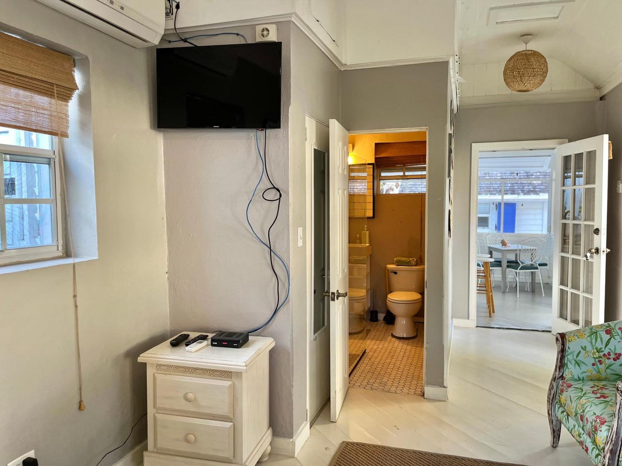 Downtown Oasis Unit 3 Appartement Nassau